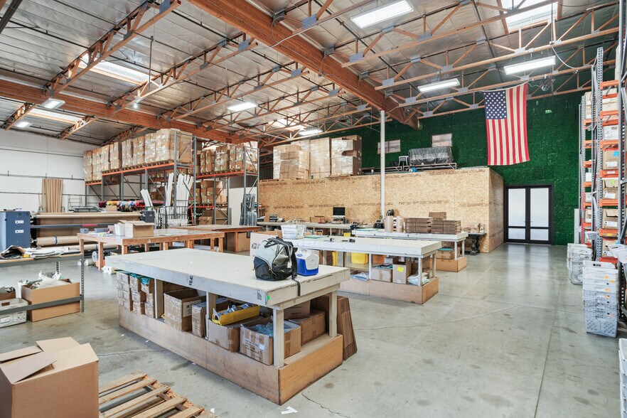 More Photos Of 4136 Avenida De La Plata, Oceanside Manufacturing For Lease