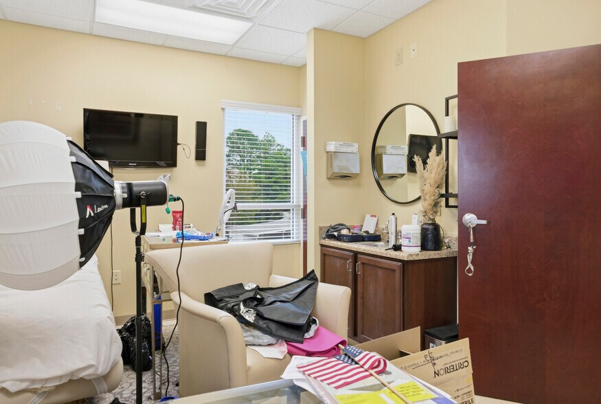 More Photos Of 2356 John Smith Rd, Fayetteville Medical For Lease