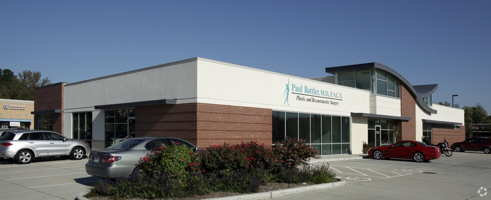 More Photos Of 13645 Big Bend Rd, Valley Park Unknown For Lease