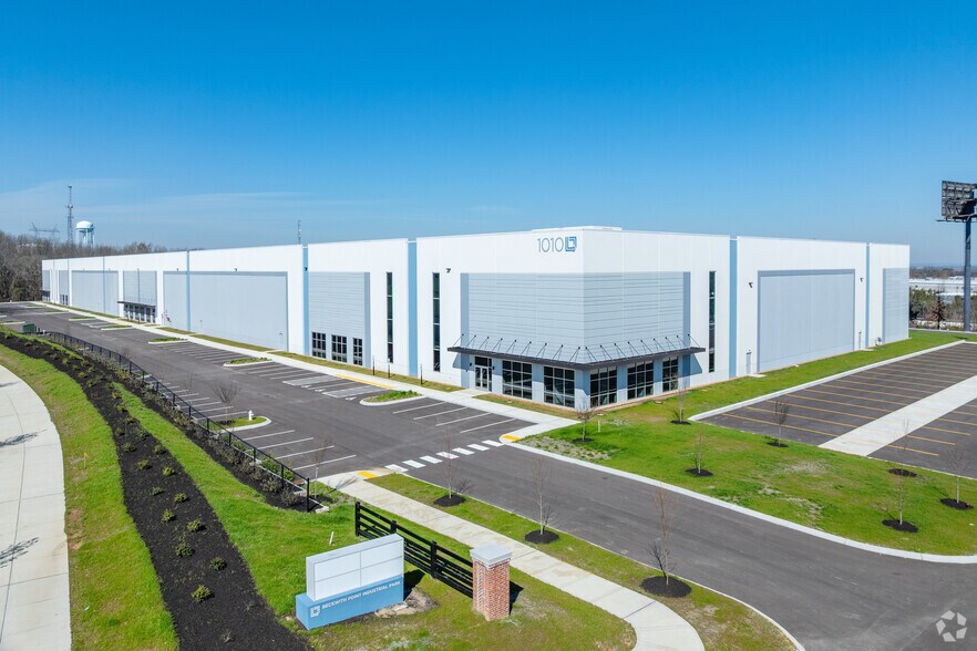 More Photos Of 1000 Summit Blvd, Mount Juliet Unknown For Lease