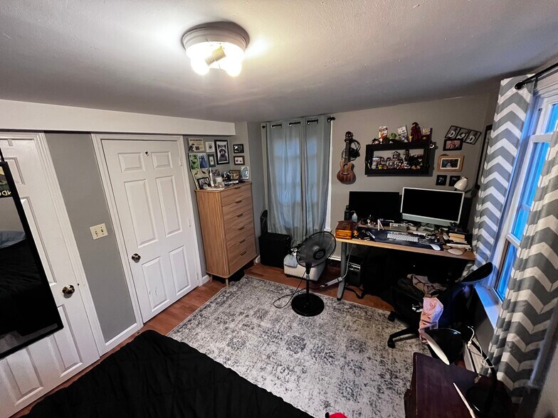 More Photos Of 26 Child St, Warren Apartments For Sale