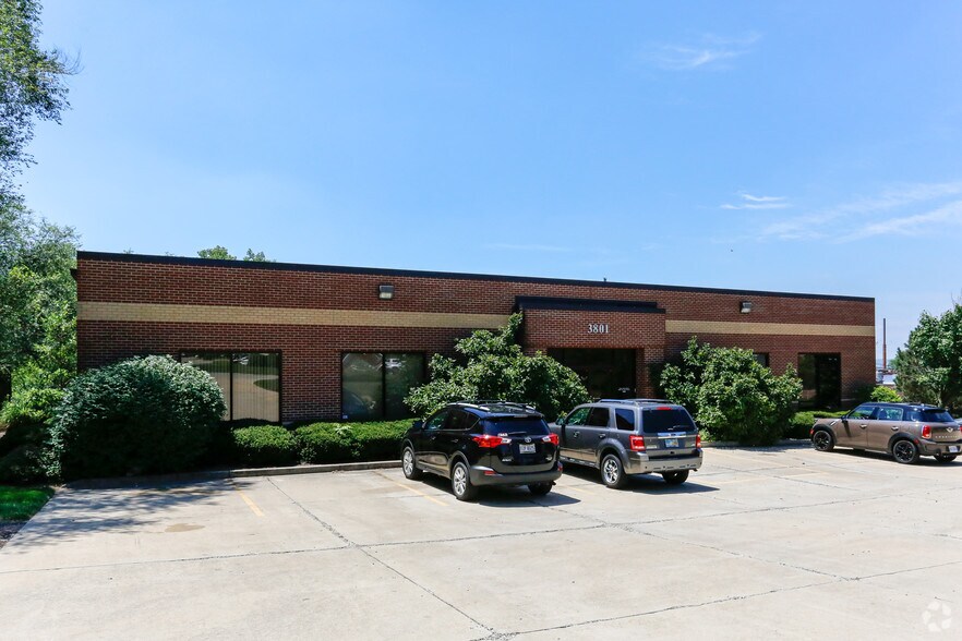 More Photos Of 3801 Sharon Park Ln, Sharonville Office For Lease