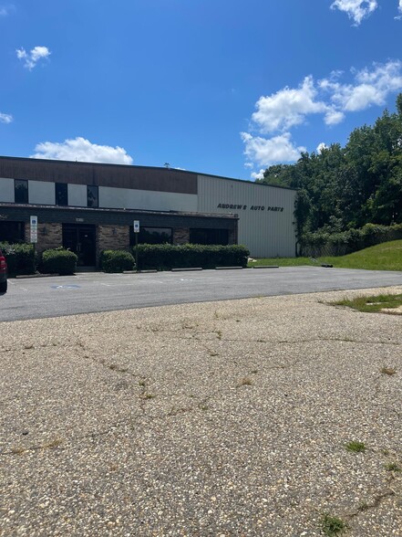 Primary Photo Of 4840 Crain Hwy, White Plains Auto Salvage Facility For Lease