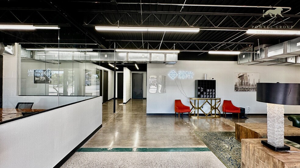 More Photos Of 3610 34th St, Lubbock Office For Sale