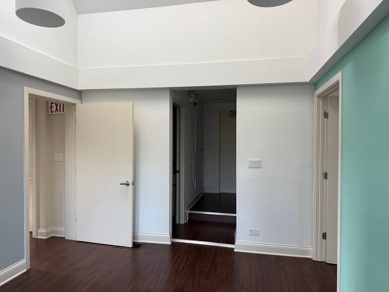 More Photos Of 378 Park Ave, Glencoe Office For Lease