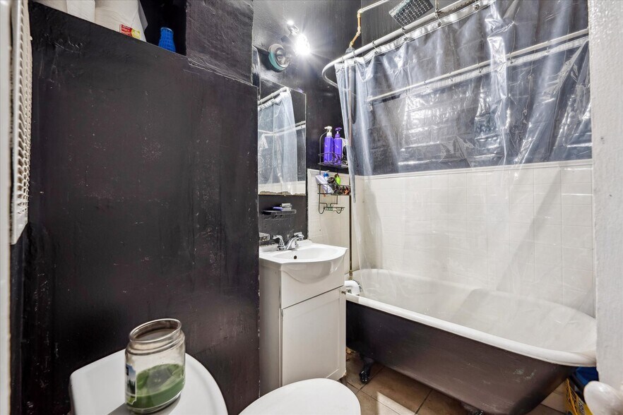 More Photos Of 7427 W Grandview Ave, Arvada Storefront For Sale