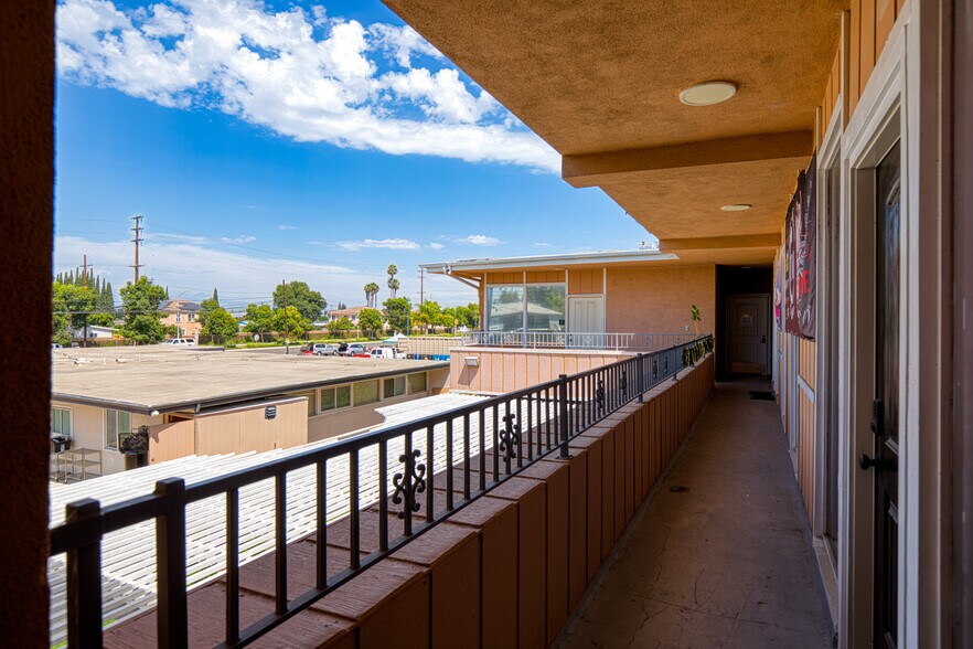 More Photos Of 9774 Katella Ave, Anaheim Medical For Sale