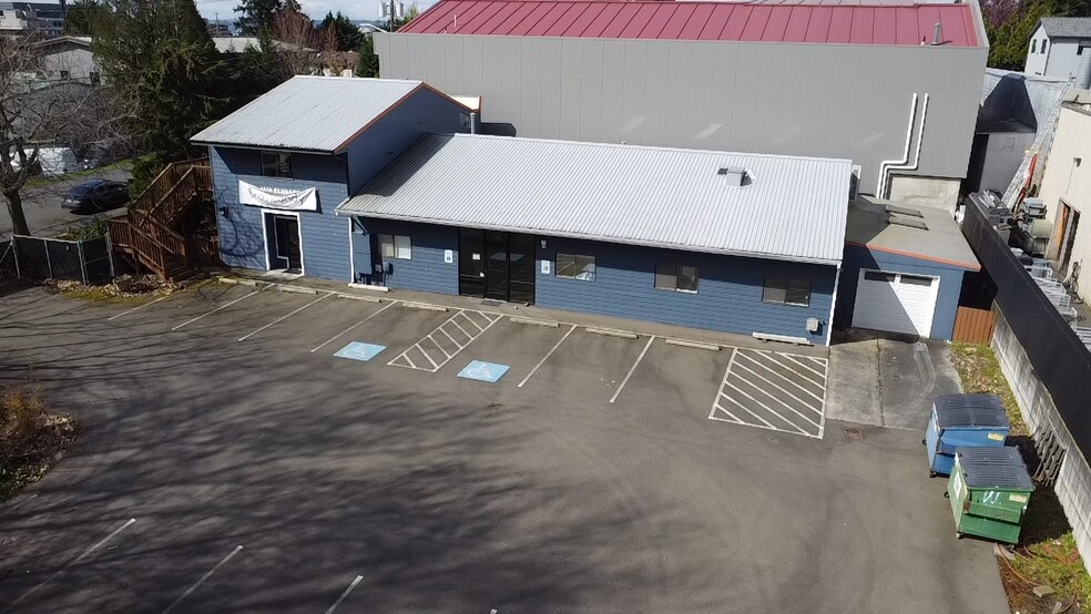 More Photos Of 720 8th Ave, Kirkland Flex For Sale
