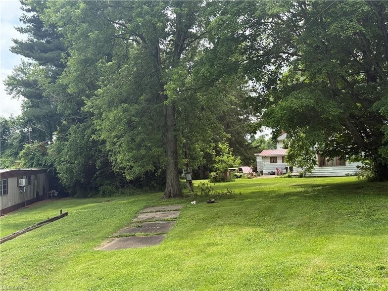 More Photos Of 6405 Glenn Hwy, Cambridge Hotel For Sale