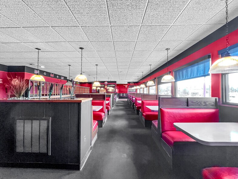 More Photos Of 15371 Highway 13 S, Hurricane Mills General Retail For Sale