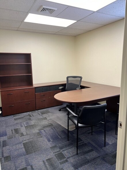 More Photos Of 7701 Timberlake Rd, Lynchburg Storefront For Lease