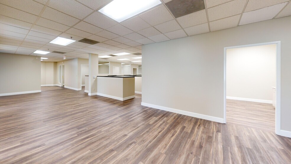 More Photos Of 1415 W Magnolia Blvd, Burbank Office Residential For Sale