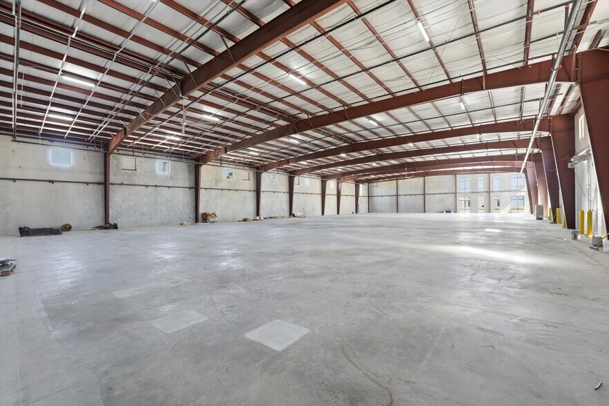 More Photos Of 7933 Ley Rd, Houston Unknown For Lease