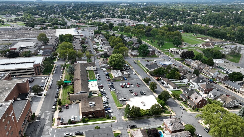 More Photos Of 2100 Ferry St, Easton Medical For Lease