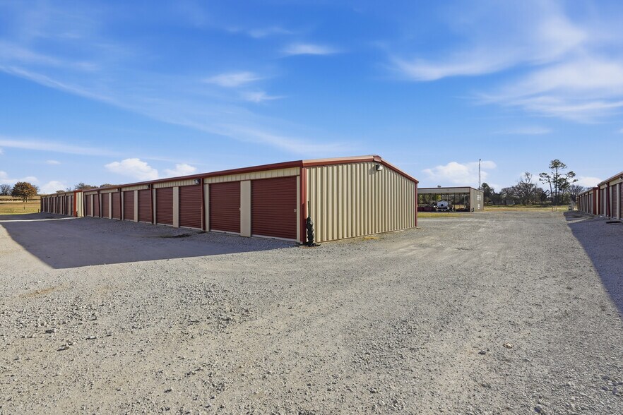 More Photos Of 9910 TX-199 Hwy, Poolville Specialty For Sale