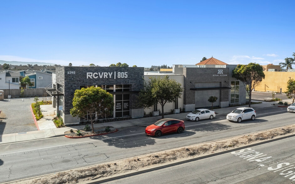More Photos Of East Grand @ Courtland Street, Arroyo Grande Storefront For Lease