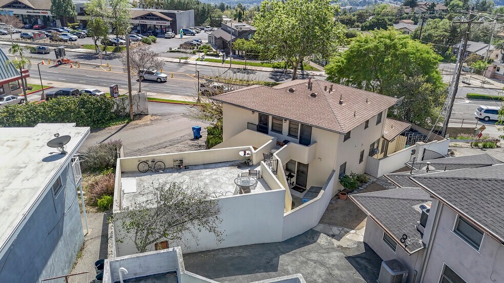 More Photos Of 4503 Castle Ln, La Cañada Flintridge Multifamily For Sale