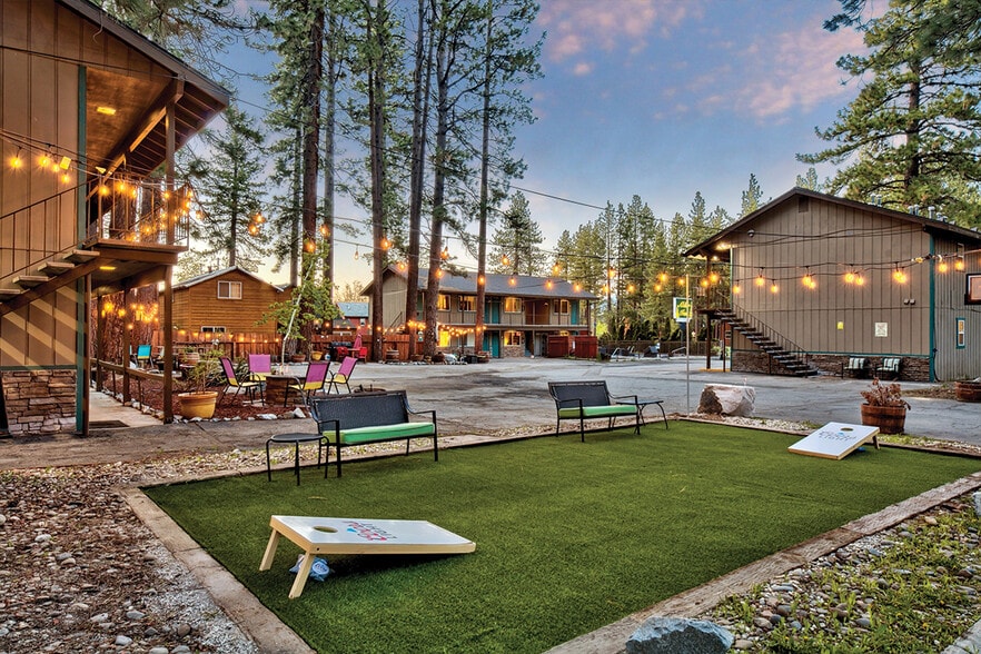 More Photos Of 1072 Ski Run Blvd, South Lake Tahoe Hotel For Sale