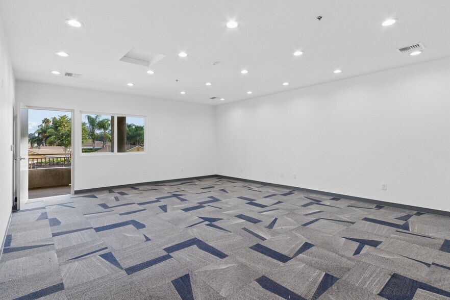 More Photos Of 11185 Roswell Ave, Pomona Warehouse For Lease
