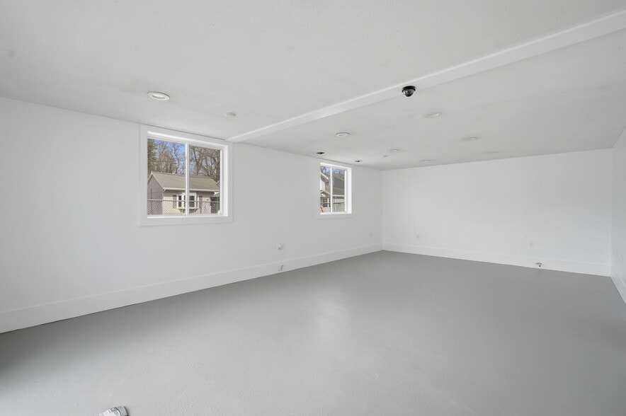 More Photos Of 14 Easthampton Rd, Northampton Warehouse For Sale