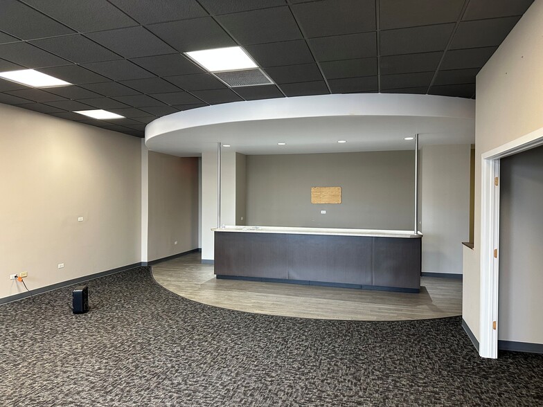 More Photos Of 1025-1069 E 9th St, Lockport Unknown For Lease