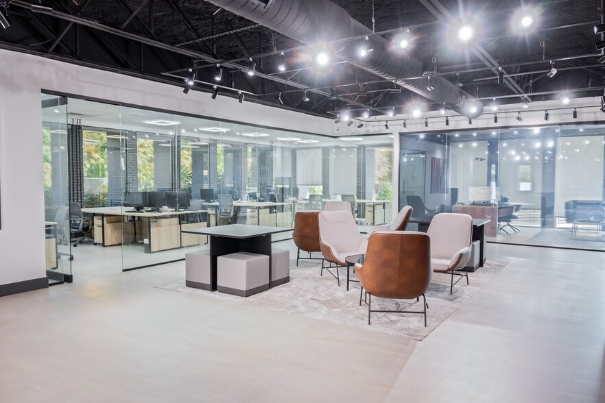 More Photos Of 200-230 Central Ave, Farmingdale Loft Creative Space For Sale