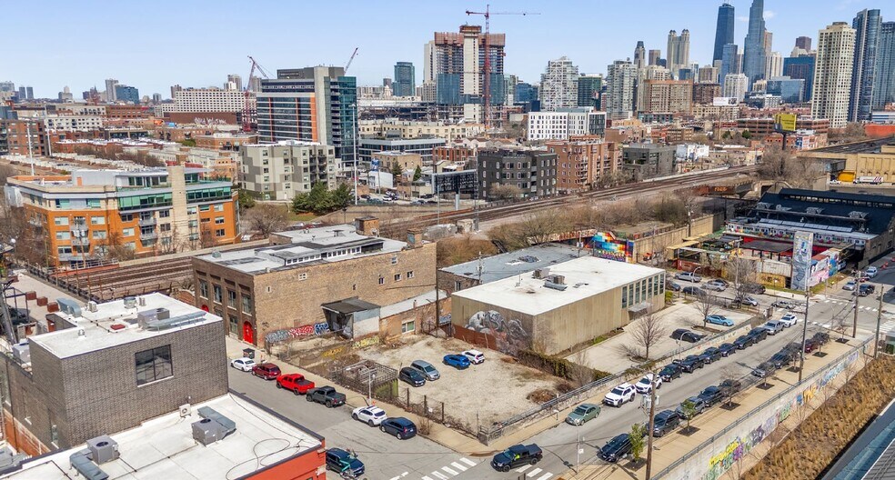 More Photos Of 415-417 N Sangamon St, Chicago Land For Sale