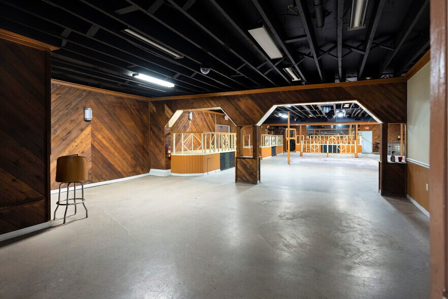 More Photos Of 644 King St, Cocoa Restaurant For Sale