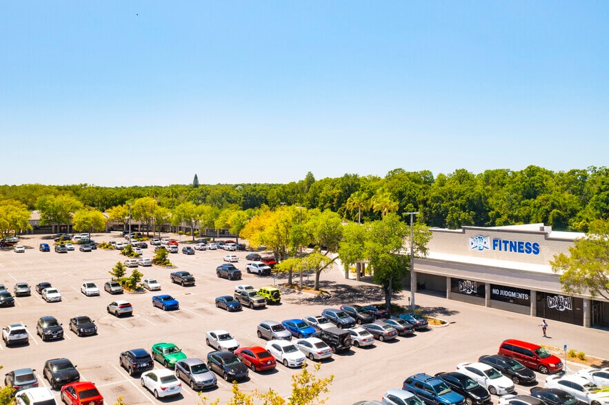 More Photos Of 15305 Amberly Dr, Tampa Unknown For Lease