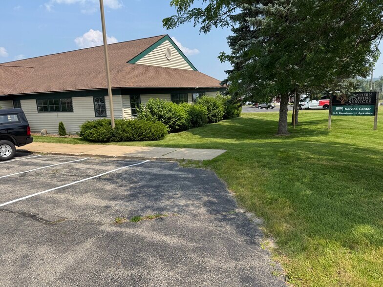 More Photos Of 2235 E Mitchell Rd, Petoskey Office For Sale