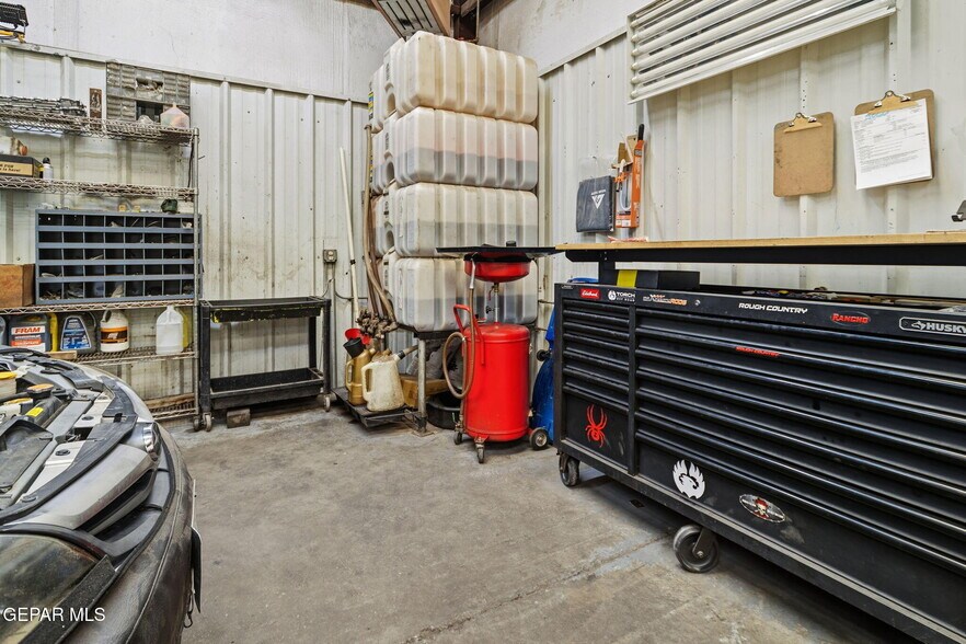 More Photos Of 5368 Doniphan Dr, El Paso Service For Sale