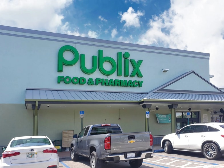 Primary Photo Of 9610 SW 160th St, Miami Unknown For Lease