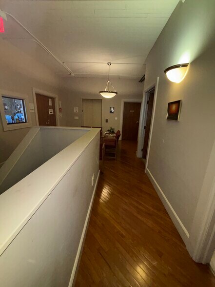 More Photos Of 201 N 3rd St, Hannibal Office For Sale