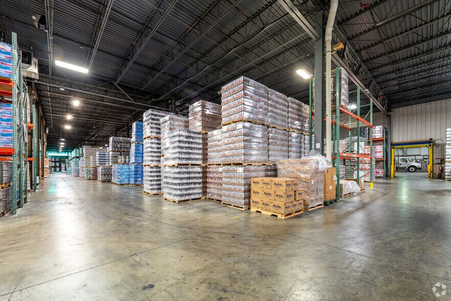 More Photos Of 5900 Pennsylvania Ave, Maple Heights Distribution For Lease