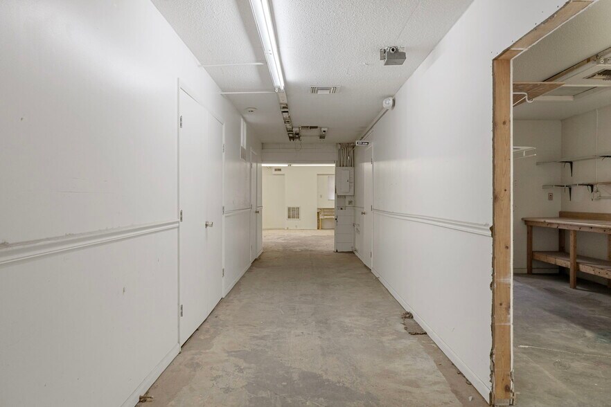 More Photos Of 377 Highway 40 W, Inglis Flex For Sale