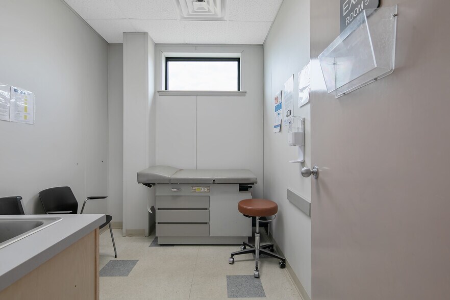 More Photos Of 7 E Duncan St, Lillington Medical For Sale