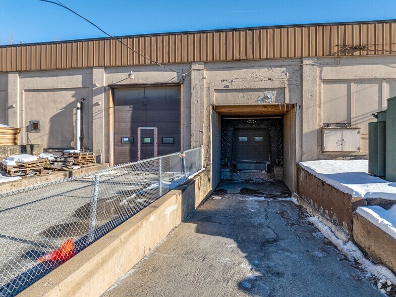 More Photos Of 10 Furnace St, Stanhope Manufacturing For Lease
