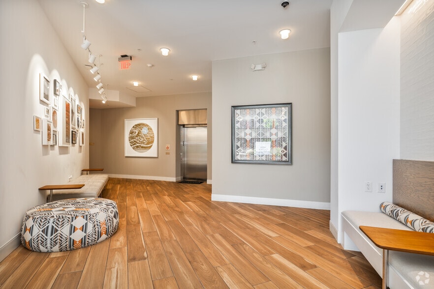 More Photos Of 2800 Franklin Blvd, Cleveland Apartments For Lease