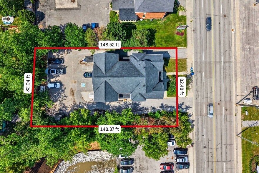 More Photos Of 170 Bradford St, Barrie Office For Sale