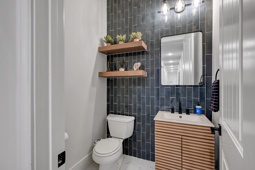 More Photos Of 15937 Stagecoach Rd, Stagecoach Specialty For Sale