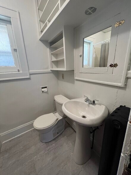 More Photos Of 3 Church St, St Catharines Apartments For Sale