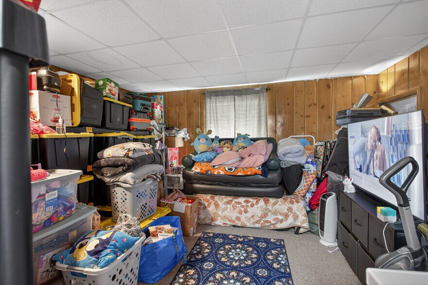 More Photos Of 124 S Brooklyn Rd, Napoleon Freestanding For Sale