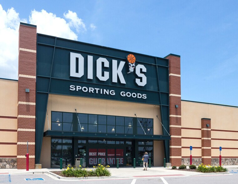 More Photos Of 1250 Satchel Paige Dr, Mobile Unknown For Lease