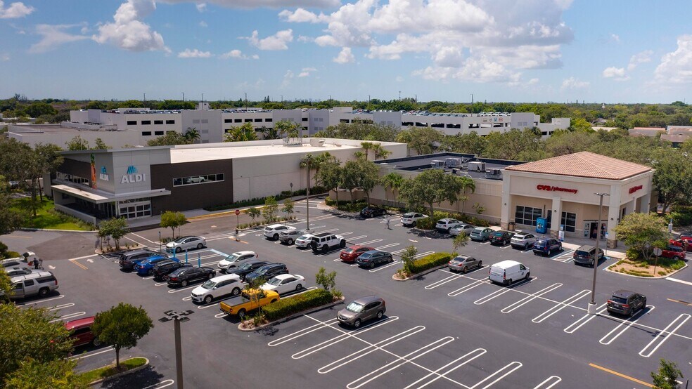 More Photos Of 645 N University Dr, Coral Springs Drugstore For Lease