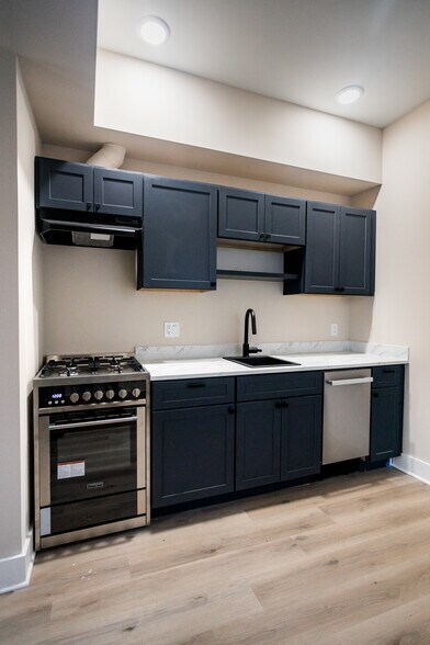 More Photos Of 4535 Commonwealth St, Detroit Apartments For Sale
