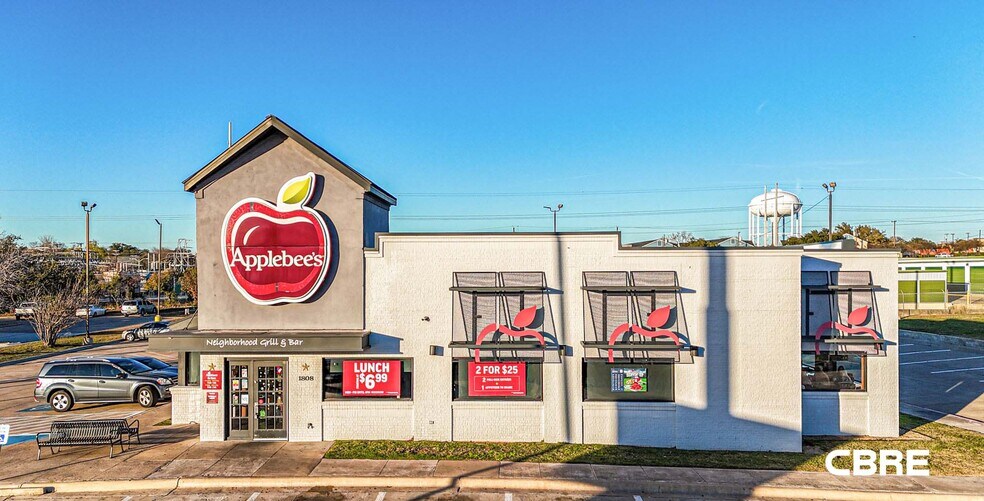 Primary Photo Of 1808 SW H K Dodgen Loop, Temple Restaurant For Sale