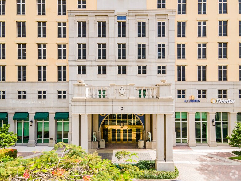 More Photos Of 121 Alhambra Plz, Coral Gables Office For Lease