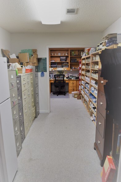 More Photos Of 334 N Broad St, Toccoa Office For Sale