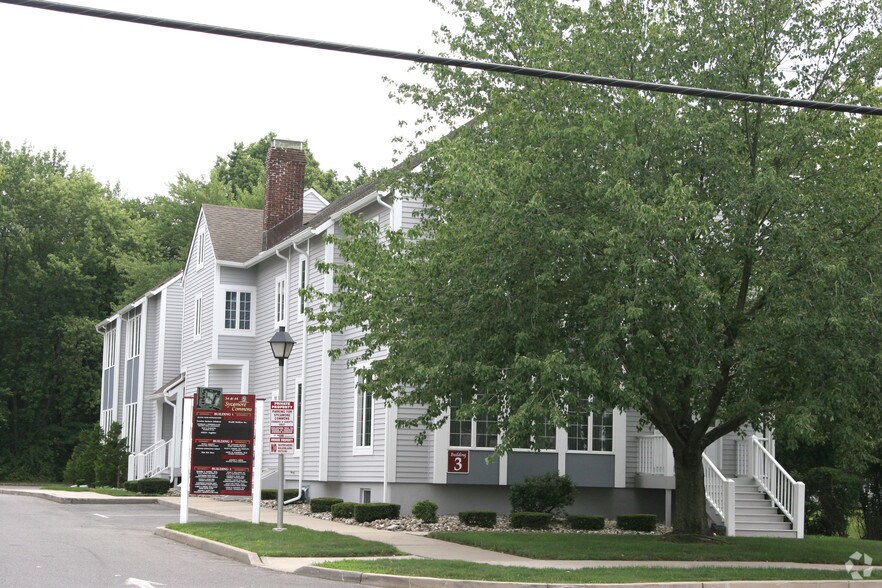 More Photos Of 34 Sycamore Ave, Little Silver Office For Lease