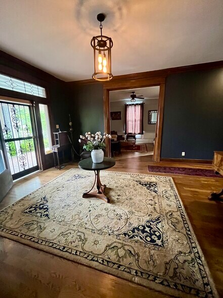 More Photos Of 1233 Peabody Ave, Memphis Office For Sale